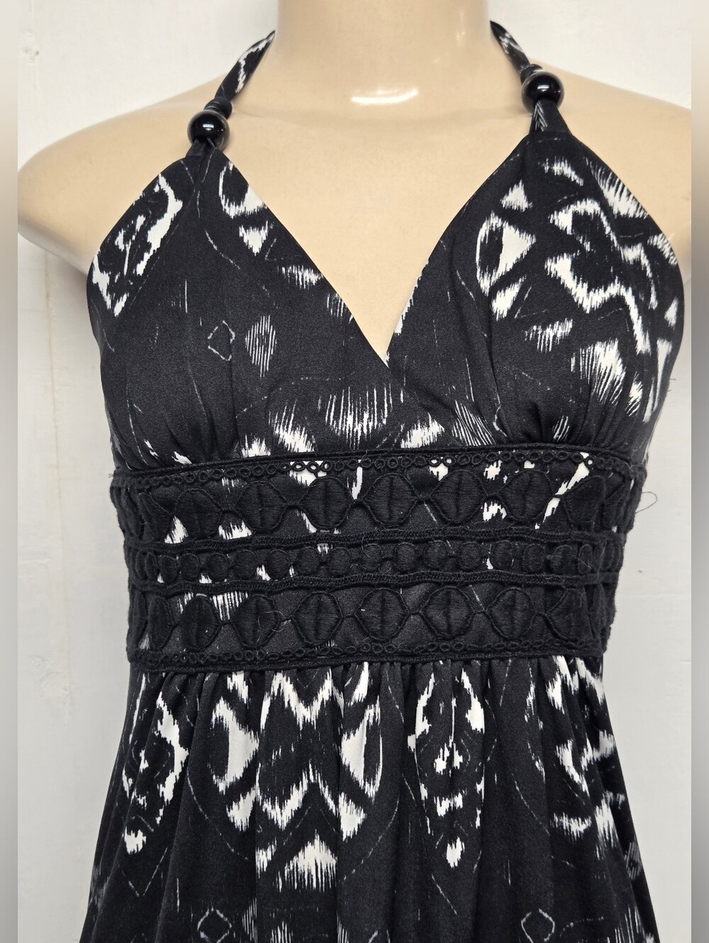 My Michelle S Halter Dress Gown Tie Around Neck Criss Cross Stretch Eyelet Beads - Picture 2 of 6